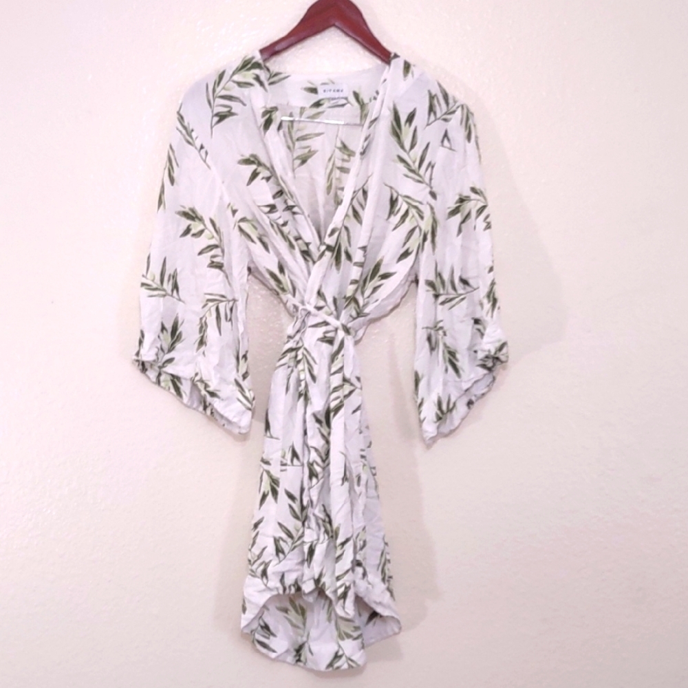 SLIGHTLY USED PIYAMA SHORT KIMONO ROBE OLIVE LEAF MISSING BELT SIZE S/M